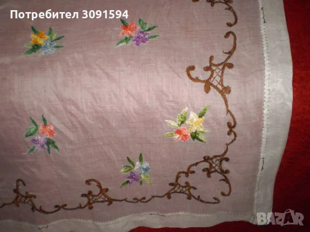 Винтидж ръчно бродирана покривка върху батиста многоцветна бродерия от батиста, снимка 3 - Други ценни предмети - 48752118