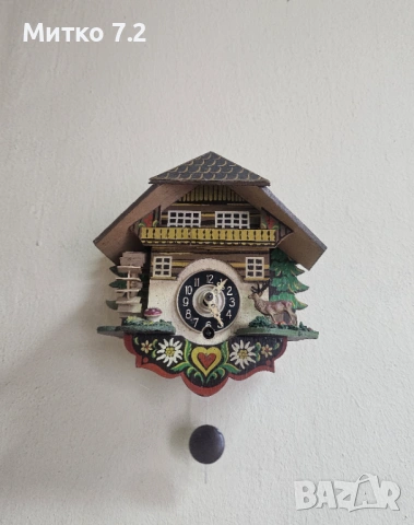 малък стенен часовник , снимка 4 - Антикварни и старинни предмети - 53506859