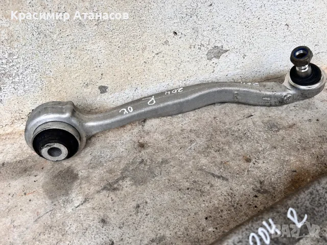 Носачи преден десен за Мерцедес Ц-класа W204. 2007-2014г, снимка 2 - Части - 49831672