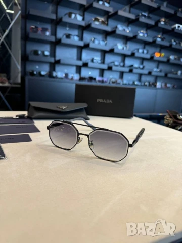 очила с черен обикновен калъф miu miu prada louis vuitton , снимка 10 - Слънчеви и диоптрични очила - 50595942