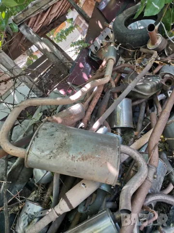 Задно гърне дачия дъстър 1.6 16в 4х4 2013 година , снимка 12 - Части - 47478827