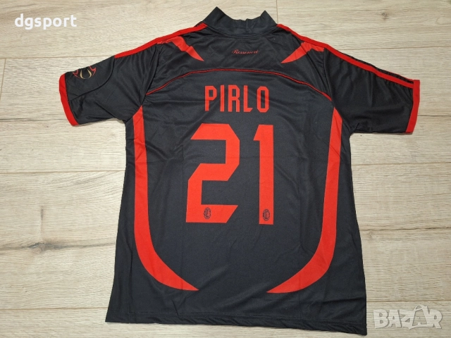 Футболна фланелка на МИЛАН#Андреа Пирло#21#ретро модел сезон 2007/2008!