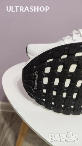 Нови мъжки маратонки 
Adidas Ultraboost 20 
size 42, снимка 5 - Маратонки - 52516753