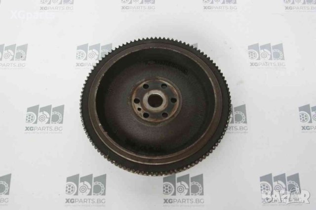 Маховик за Nissan Micra K12 1.2i 80к.с. (2003-2010), снимка 2 - Части - 41117008