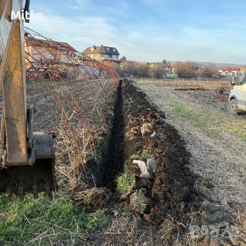 Услуги с Малък багер и самосвал