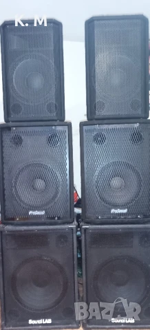 Колони, крайно стъпало, усилвател и мишпулт.