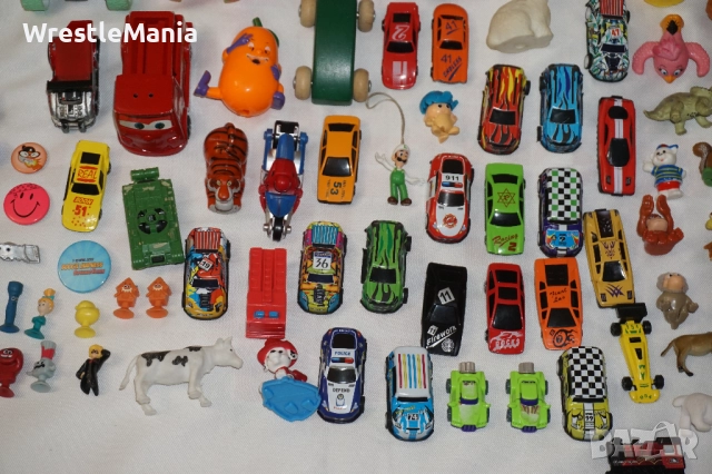 Голям Лот от Фигурки Направени За Kinder и други 1.6кг, снимка 8 - Колекции - 51953564