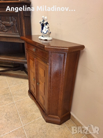 Винтидж скрин, шкаф орех , снимка 2 - Шкафове - 53774354