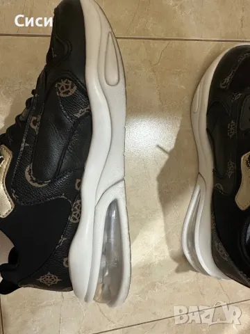 Guess естествена кожа, снимка 2 - Маратонки - 47564620