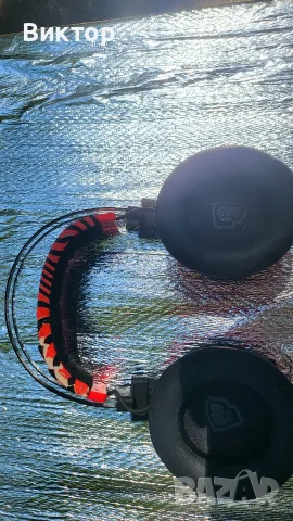 Razer Kraken Pro V2 Neon Red - Oval - PewDiePie , снимка 6 - Слушалки и портативни колонки - 55742758