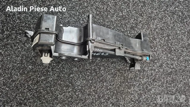 Резервоар AdBlue Citroen Peugeot код 9811691380 , снимка 3 - Аксесоари и консумативи - 55979174