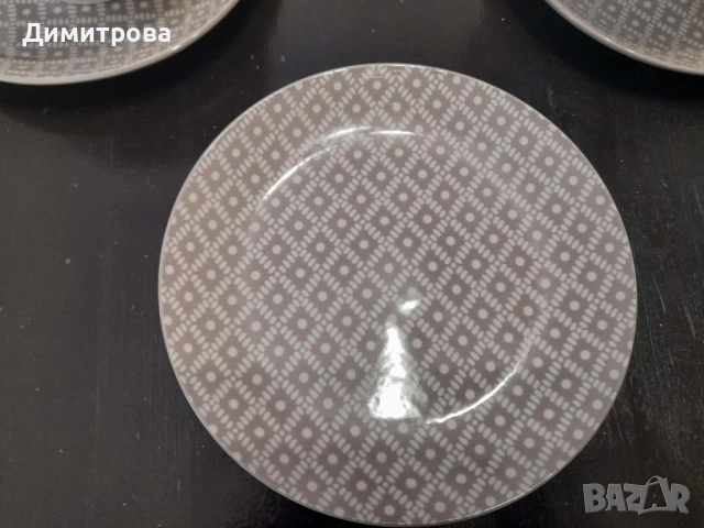 Нов порцеланов комплект за сервиране купи и чинии, снимка 4 - Сервизи - 52909977