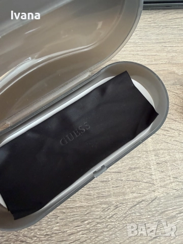 Слънчеви очила GUESS, снимка 6 - Слънчеви и диоптрични очила - 55977968