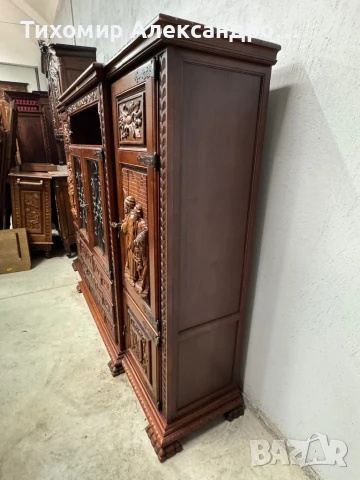 Уникален шкаф - витрина от дъбов масив, снимка 5 - Шкафове - 50625199