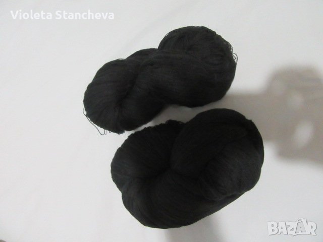 2 ГРАНКИ ЧЕРНА ПРЕЖДА ПОЛИАКРИЛ - 200гр., снимка 1