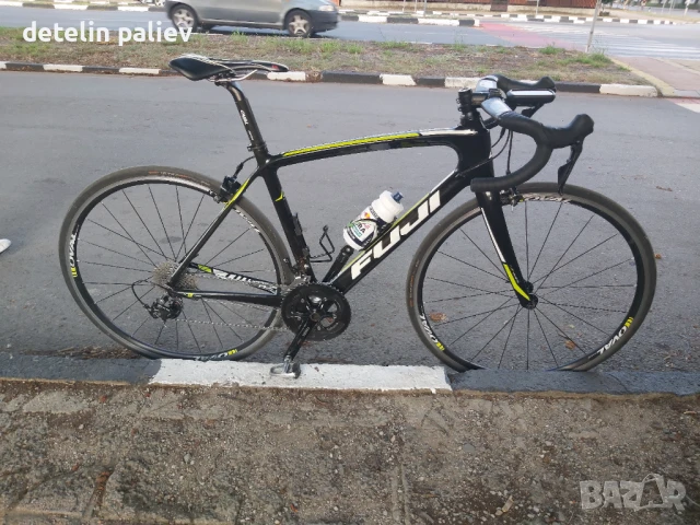 Карбонов шосеен велосипед FUJI