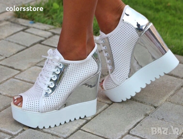 Летни боти на платформа - бяло със сребристо - K222