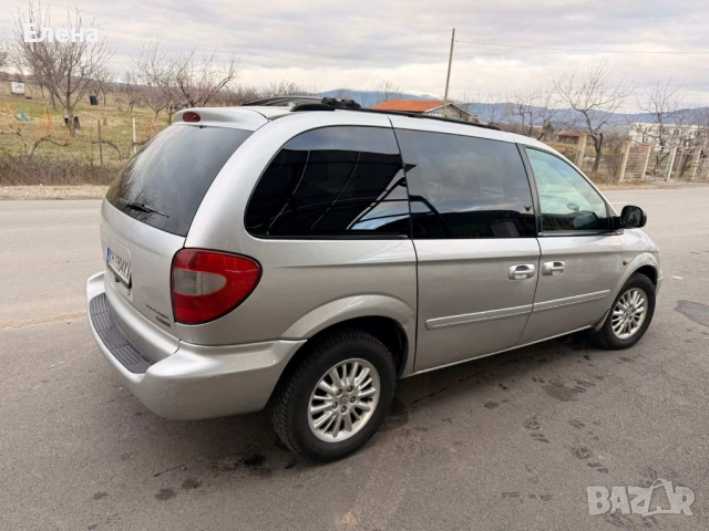 Chrysler Voyager, снимка 7 - Автомобили и джипове - 53215855