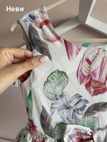 Официална детска рокля с тюл размер 110, снимка 3 - Детски рокли и поли - 51950071