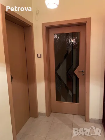 Собственик дава под наем