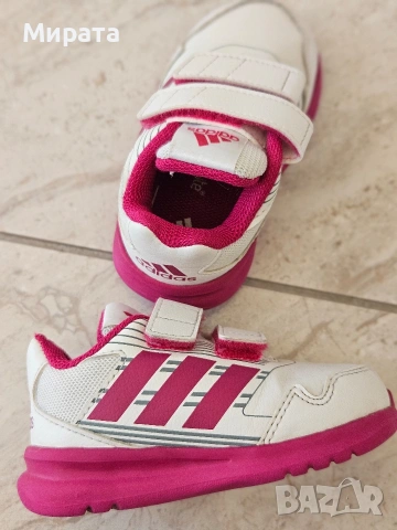 Детски маратонки на Адидас Оригинални, снимка 4 - Детски маратонки - 53768520