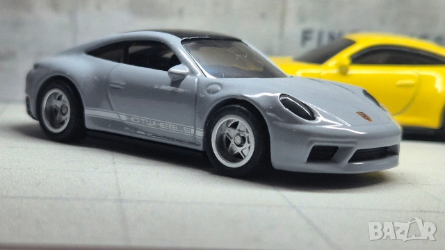 hot wheels porsche custom, снимка 2 - Колекции - 53701595