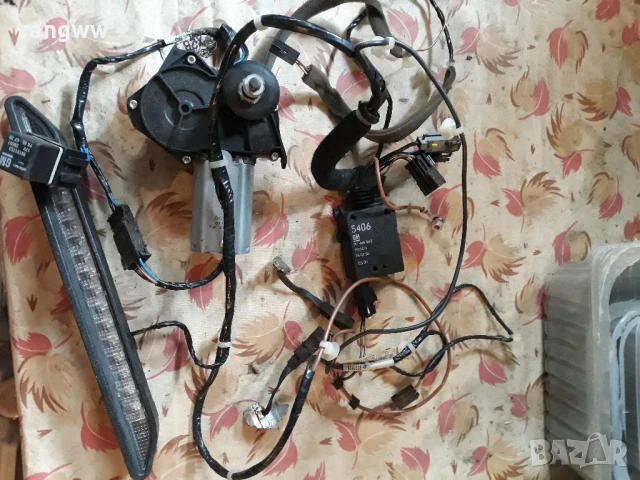 опел зафира ел оборудване задна врата