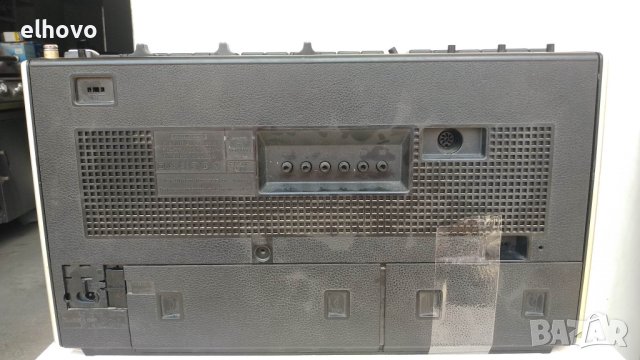 Радиокасетофон Grundig C 8000 automatic, снимка 3 - Радиокасетофони, транзистори - 41319583