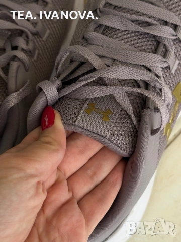 Дамски маратонки Under Armour, снимка 4 - Маратонки - 52919778
