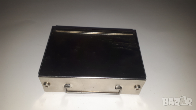 Стара електронна платка в метална кутия, снимка 1 - Друга електроника - 44841386