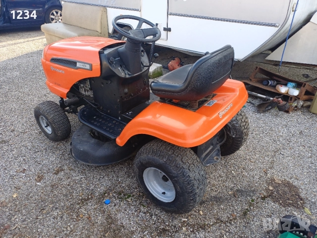 Тракторна косачка HUSQVARNA LT131, снимка 3 - Градинска техника - 52540107