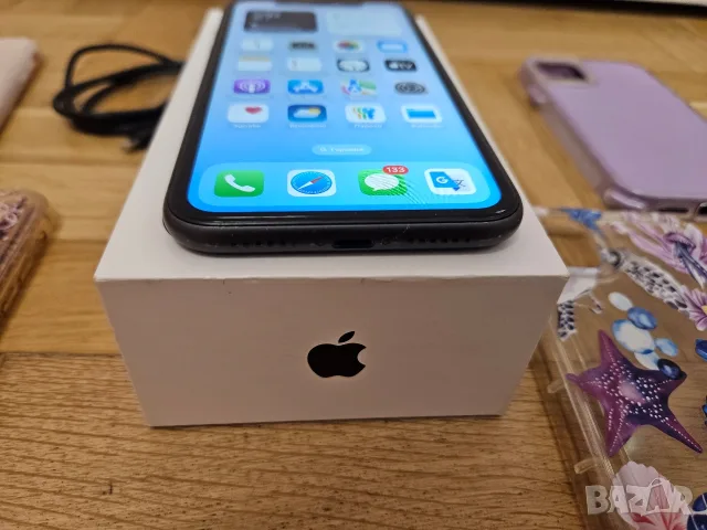 Продавам iPhone 11, 64GB, фабрично отключен към всички оператори. Телефонът работи отлично, снимка 4 - Apple iPhone - 55958123