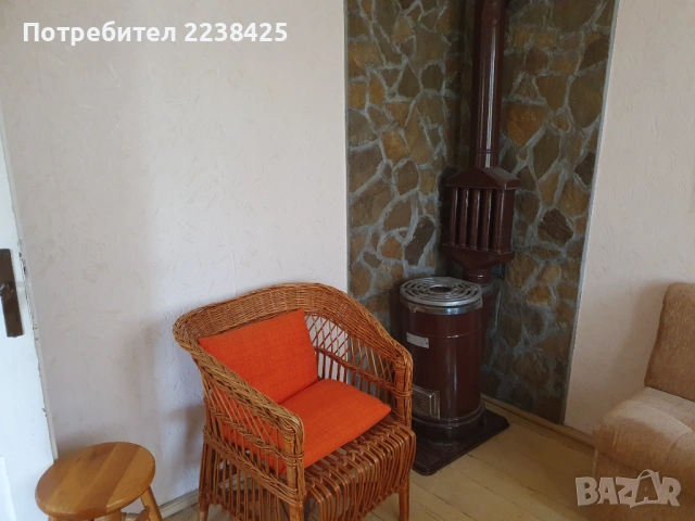 Къща с двор в с. Пресяка, общ.Ловеч, снимка 4 - Къщи - 53175540