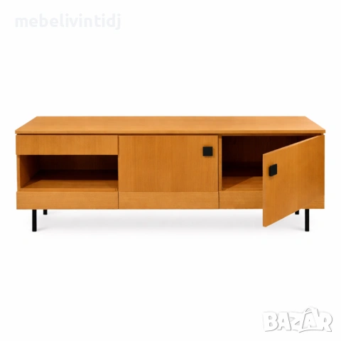 ТВ шкаф от дъбово дърво с изчистен дизайн и черни метални крака