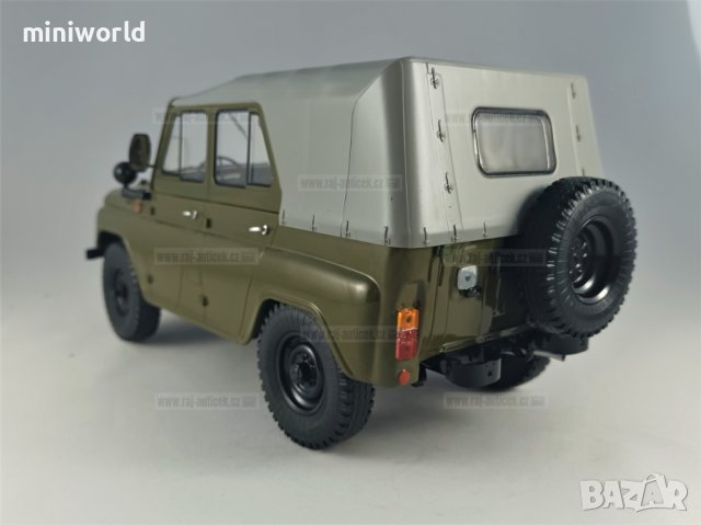 УАЗ 469 - мащаб 1:18 на Premium ClassiXXs моделът е нов в кутия UAZ, снимка 12 - Колекции - 40007308
