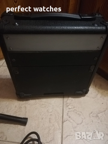 Електрическа китара Rocktile с кубе 15 W и свързващ аудио кабел , снимка 12 - Китари - 52913722