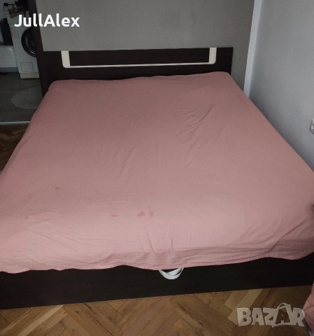 Мебели- спалня, шкаф, закачалка , снимка 11 - Други стоки за дома - 53450982