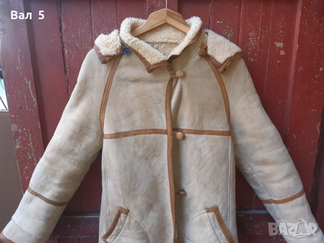 Красив стилен дамски кожух - агнешка кожа, снимка 2 - Други - 51760076