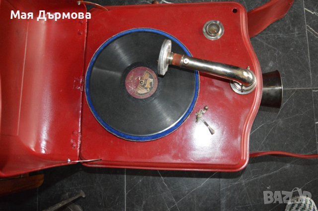 Старинен механичен грамофон марка ,PATHE, снимка 3 - Антикварни и старинни предмети - 44496746