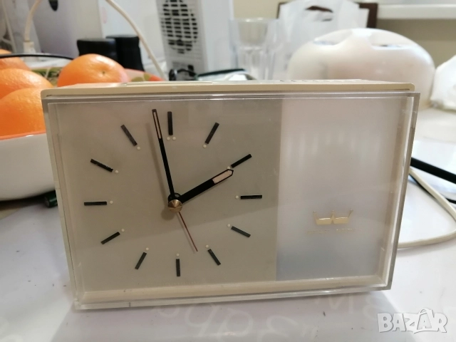 Ретро електромеханичен часовник Westclox Electric, Made in Scotland