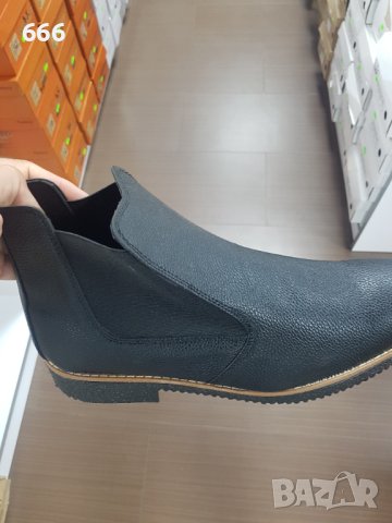 Обувки, снимка 2 - Ежедневни обувки - 42382102