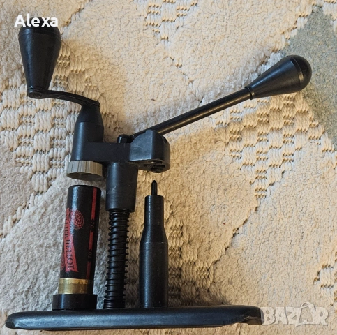 Преса уред за снарядяване правене на ловни патрони 12 и 16 калибър, снимка 4 - Оборудване и аксесоари за оръжия - 53760081