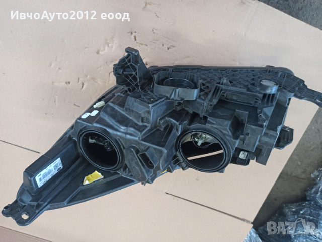 Фар десен оригинален 90156406 valeo ford kuga 15-19 , снимка 9 - Части - 44708425