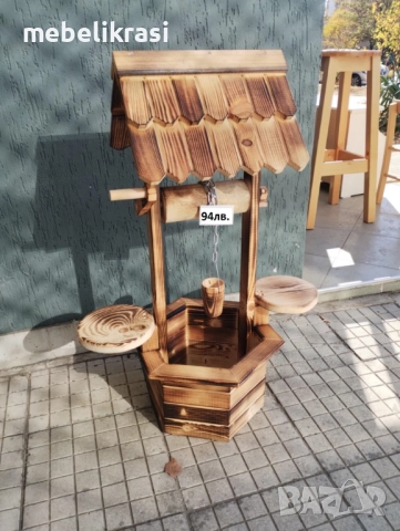 Малък декоративен кладенец с 2 поставки за цветя с височина 80 см.. 