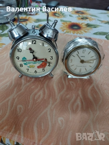 Стари механични будилници 