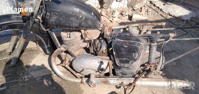 Стар мотоциклет за реставрация БЕЗ КОМЕНТАР НА ЦЕНА , снимка 2 - Мотоциклети и мототехника - 40697704