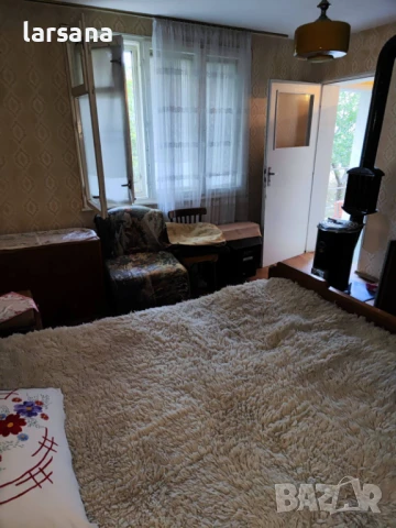 Къща/Вила/с двор, снимка 7 - Къщи - 51025393