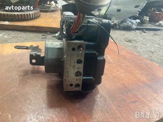 Renault clio 4 2015година 1.5dci ABS, снимка 3 - Части - 40914765