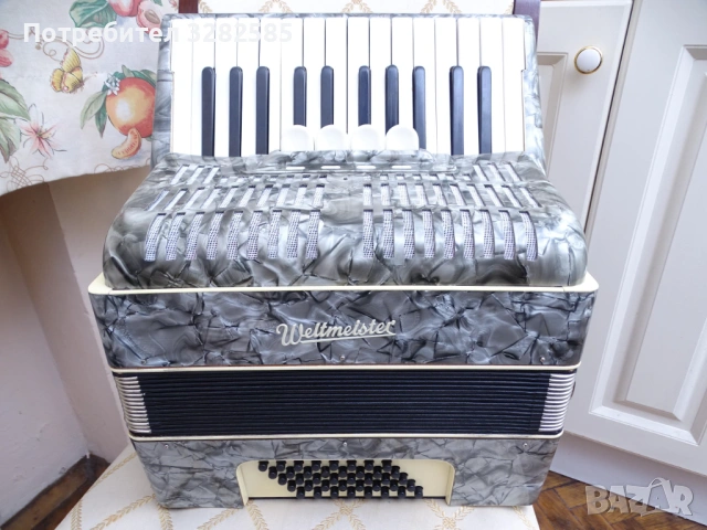 Акордеон Велтмайстер 40 баса