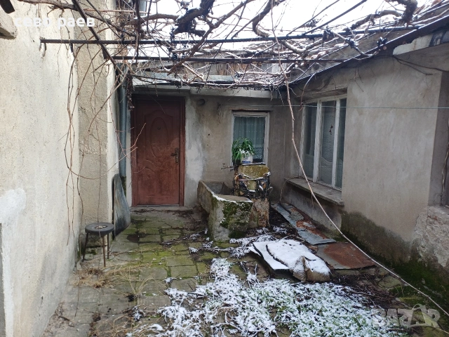 къща в квартал Хисаря , снимка 4 - Къщи - 53163694